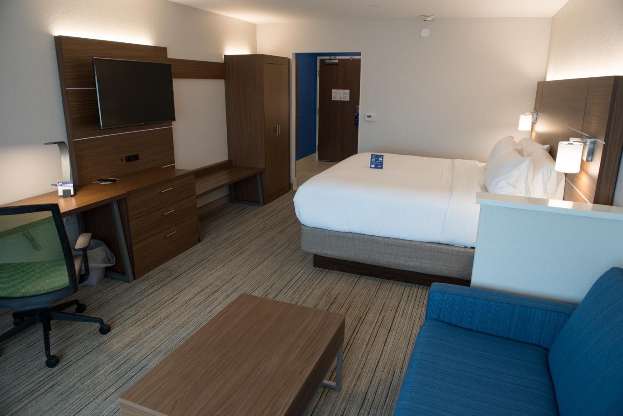 Holiday Inn Express Hotel & Suites East Lansing By Ihg Exterior photo