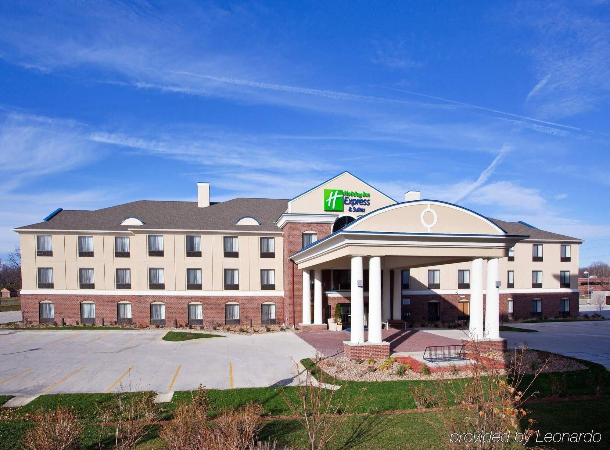 Holiday Inn Express Hotel & Suites East Lansing By Ihg Exterior photo